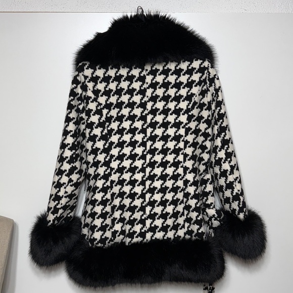 Coalition LA Houndstooth Faux Fur Coat - Picture 3 of 17